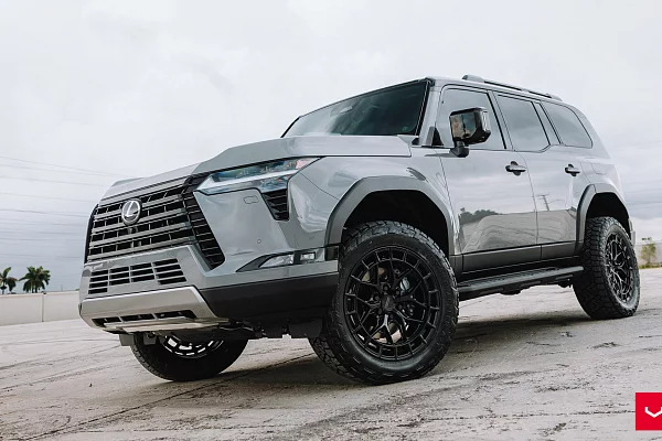 Фото дисков Vossen HFX-1 (6-Lug) Черный глянец на Lexus GX III