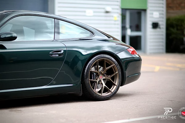 Фото дисков Vossen S21-01 Сатиновая бронза на Porsche 911 VI