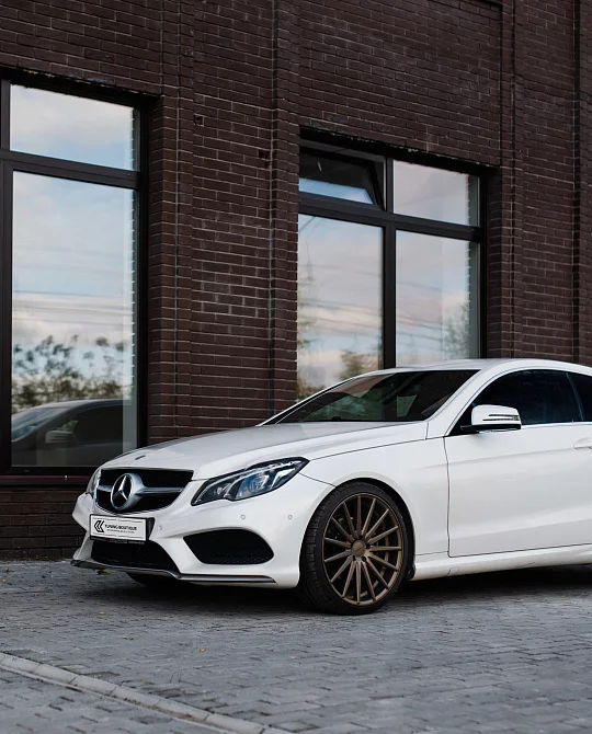 Фото дисков VFS-2 Сатиновая бронза на Mercedes-Benz E-Class (W212, S212, C207)