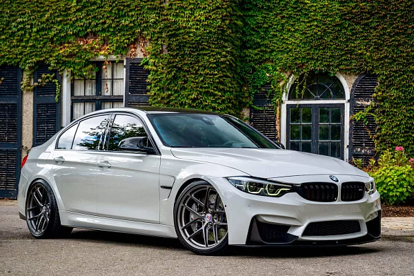 Фото дисков HRE R101 Lightweight Глянцевый темный лак на BMW 3/M3 (F3x/F80)