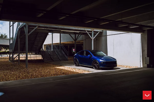 Фото дисков Vossen HFX-2 (5-Lug) Черный сатин на Tesla Model Y