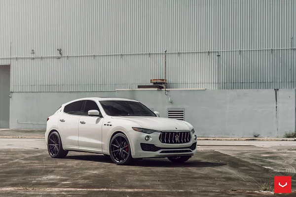 Фото дисков Vossen HFX-2 (5-Lug) Черный сатин на Maserati Levante