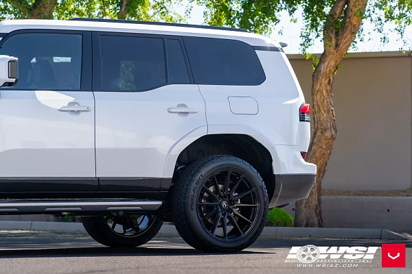 Фото дисков Vossen HF6-1 Черный глянец на Lexus GX III
