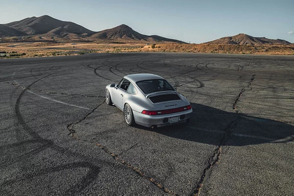 Фото дисков HRE 501M Глянцевый лак на Porsche 911 IV
