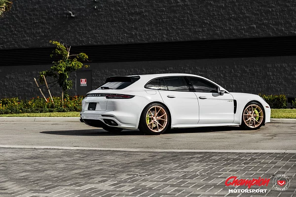 Фото дисков Vossen RS74 Глянцевая медь на Porsche Panamera II
