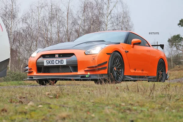 Фото дисков Strasse Wheels SV10M Deep Concave FS Другой цвет на Nissan GT-R