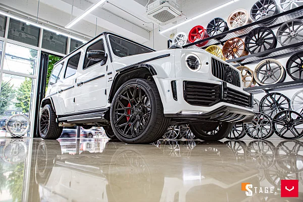 Фото дисков Vossen UV-1 Черный глянец на Mercedes-Benz G-Class III