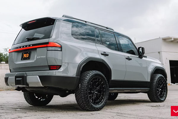 Фото дисков Vossen HFX-1 (6-Lug) Черный глянец на Lexus GX III