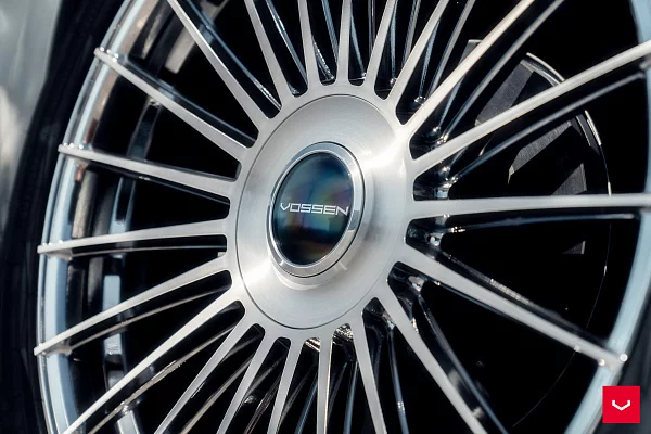 Фото дисков Vossen HF-8 Глянцевый лак на Chevrolet Silverado IV