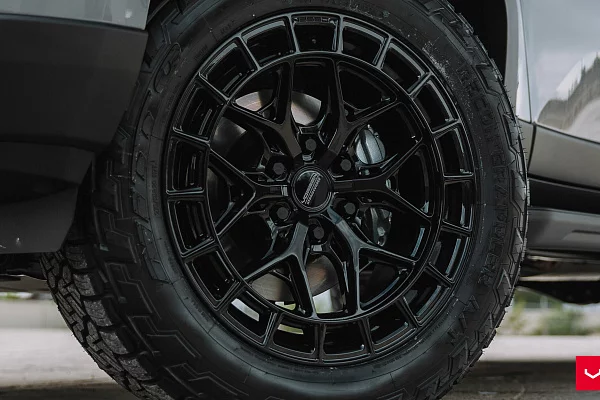 Фото дисков Vossen HFX-1 (6-Lug) Черный глянец на Lexus GX III