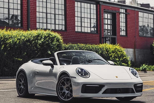 Фото дисков Rotiform TUF Серебро на Porsche 911 VIII