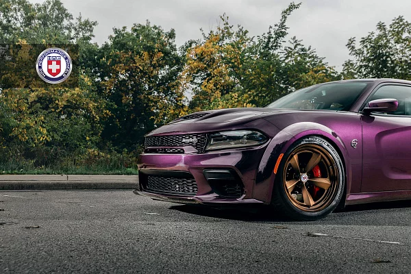 Фото дисков HRE 105 Глянцевая темная медь на Dodge Charger VII