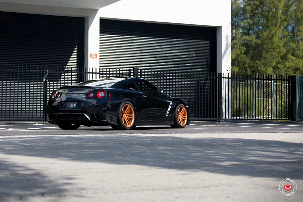 Фото дисков Vossen CG-202 Глянцевая медь на Nissan GT-R