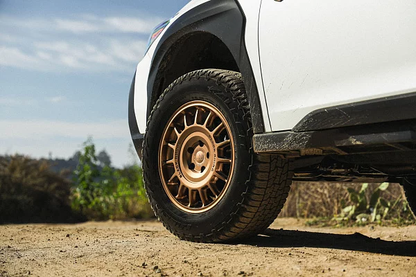 Фото дисков Black Rhino VOLL Сатиновая бронза на Subaru Outback BT