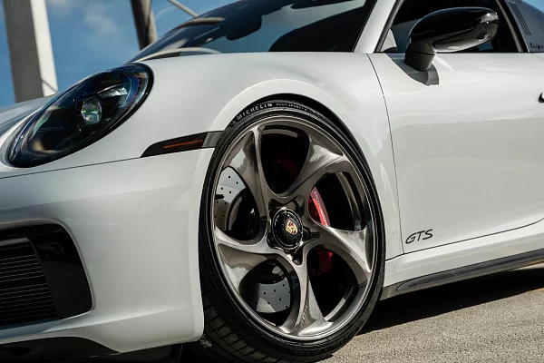 Фото дисков HRE 522M Глянцевый тонированный лак на Porsche 911 VIII