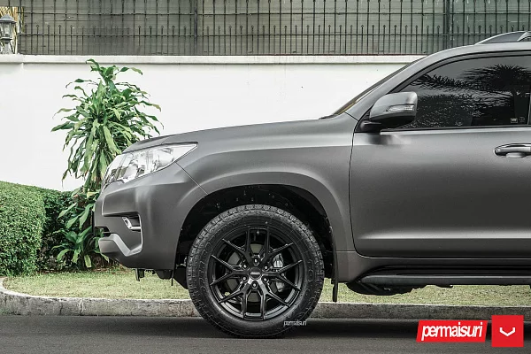 Фото дисков Vossen HF6-4 Черный сатин на Toyota Land Cruiser Prado 150