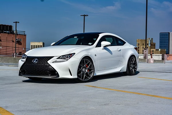 Фото дисков HRE FF01 Сатиновый графит на Lexus RC