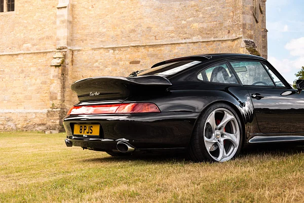 Фото дисков HRE 522M Серебро на Porsche 911 IV
