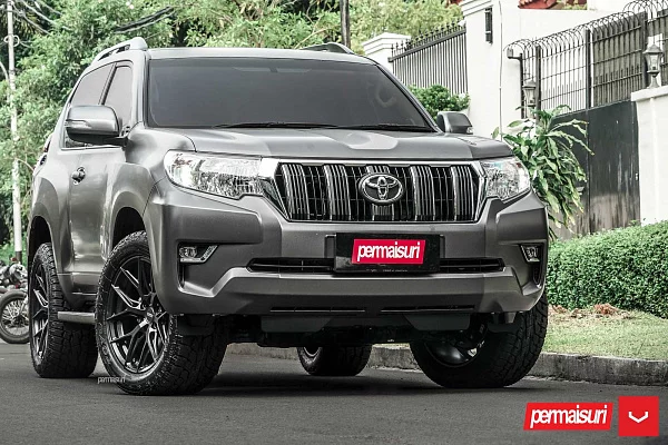 Фото дисков Vossen HF6-4 Черный сатин на Toyota Land Cruiser Prado 150