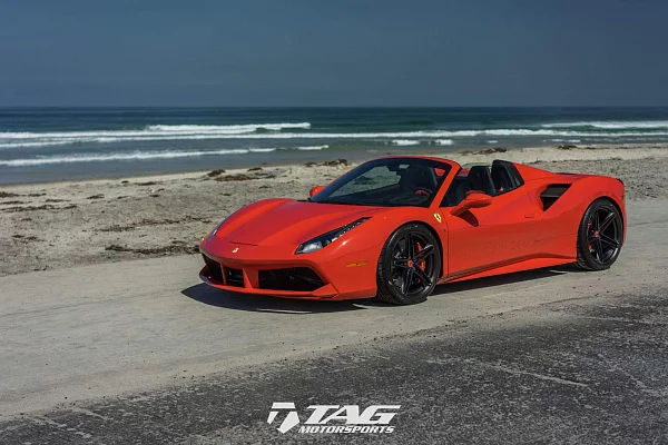Фото дисков HRE P207 Черный сатин на Ferrari 488