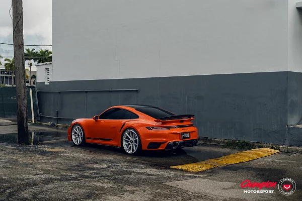 Фото дисков Vossen RS92 Глянцевый лак на Porsche 911 VIII