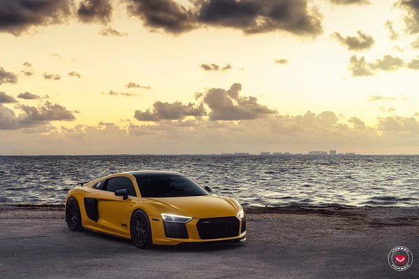 Фото дисков Vossen LC3-01T Черный глянец на Audi R8 (4S)