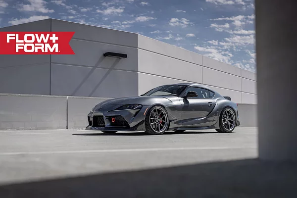 Фото дисков HRE FF21 Глянцевый темный лак на Toyota Supra A90