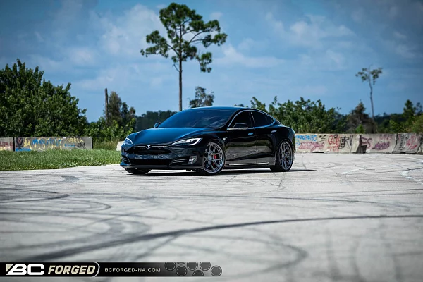 Фото дисков BC Forged HCA381 Глянцевый тонированный лак на Tesla Model S