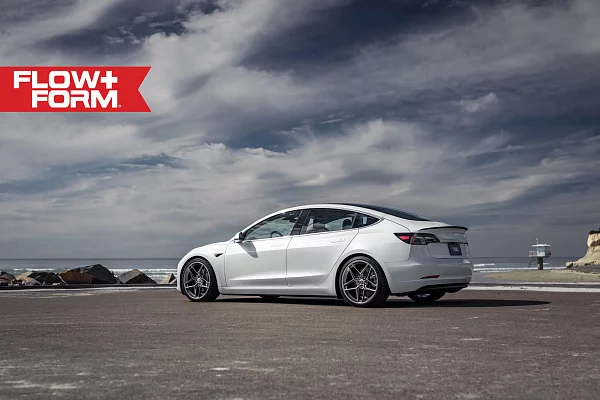 Фото дисков HRE FF11 Глянцевый тонированный лак на Audi A/S/RS 5 (F5)