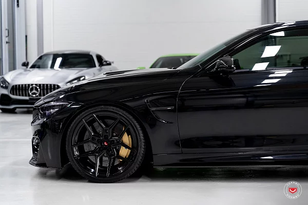 Фото дисков Vossen EVO-4 Черный глянец на BMW 4/M4 (F32/F82)