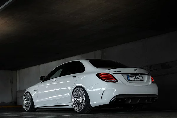 Фото дисков Radi8 R807 Полированный лак на Mercedes-Benz C-Class (W205)