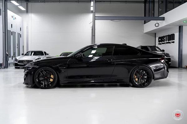 Фото дисков Vossen EVO-4 Черный глянец на BMW 4/M4 (F32/F82)