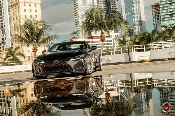 Фото дисков Vossen VPS-2 (3-Piece) Глянцевый лак на Lexus LC 500