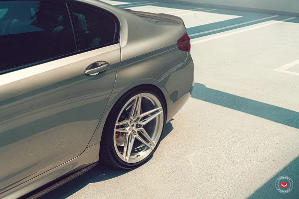 Фото дисков Vossen EVO-1R Глянцевый лак на BMW 5/M5 (G30/F90)