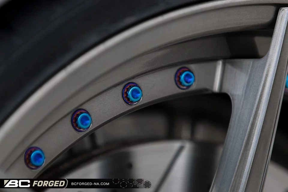 BC Forged HCS01 / Mercedes-Benz E-Class (W212, S212, C207)