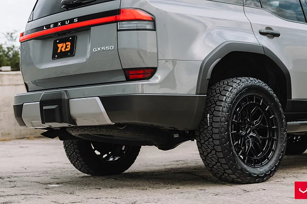 Фото дисков Vossen HFX-1 (6-Lug) Черный глянец на Lexus GX III