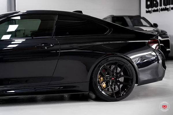 Фото дисков Vossen EVO-4 Черный глянец на BMW 4/M4 (F32/F82)
