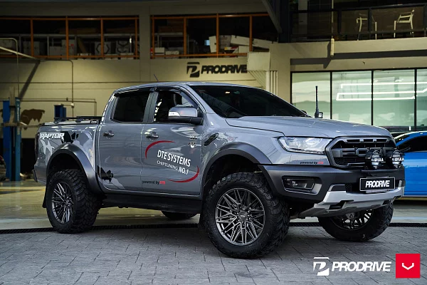 Фото дисков Vossen HF6-5 Сатиновый графит на Ford Ranger T6