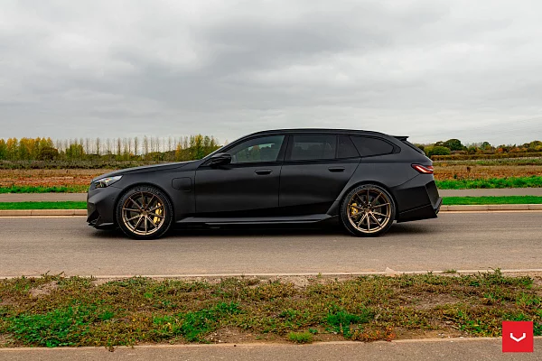 Фото дисков Vossen HFX-2 (5-Lug) Сатиновая темная бронза на BMW 5/M5 (G60/G90)