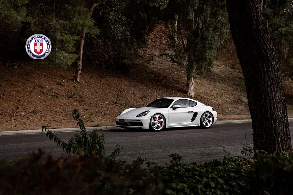 Фото дисков HRE 522M Глянцевый лак на Porsche Cayman III