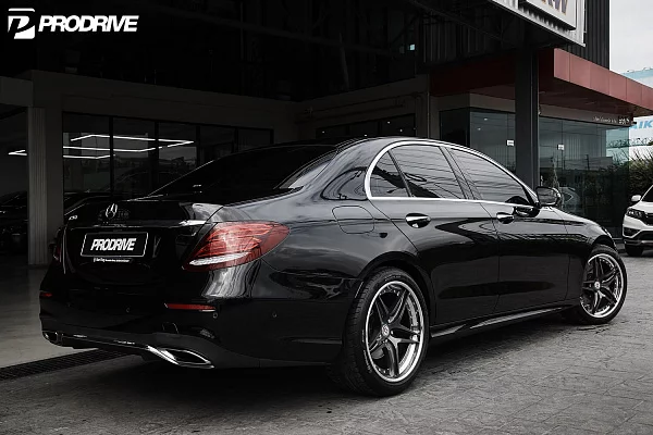 Фото дисков HRE S107 Глянцевый графит на Mercedes-Benz E-Class (W213, S213, C238)