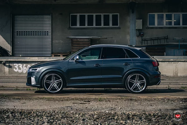 Фото дисков Vossen CG-202 Глянцевый лак на Audi Q3 (8U)