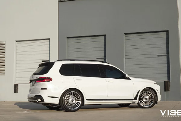 Фото дисков Vossen HF-8 Глянцевый лак на BMW X7 (G07)