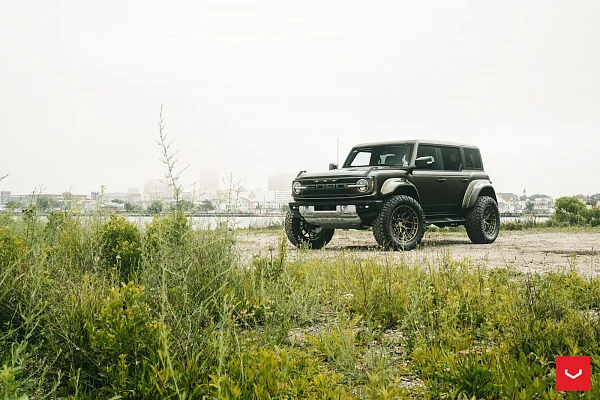 Фото дисков Vossen HFX-1 (6-Lug) Сатиновое темное золото на Ford Bronco