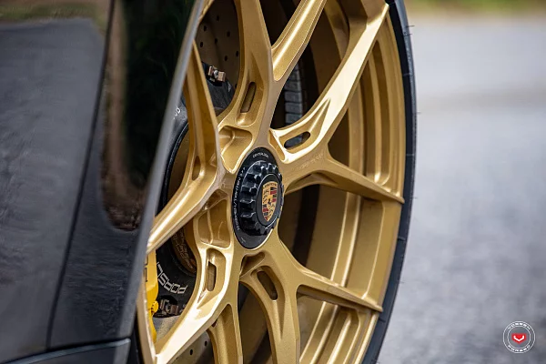 Фото дисков Vossen S21-01 Глянцевое золото на Porsche 911 VII
