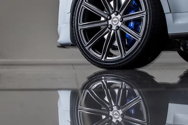 Фото дисков Vossen UV-2 Матовый графит на Range Rover Sport II