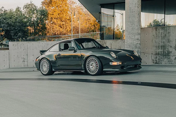 Фото дисков HRE 501M Глянцевый лак на Porsche 911 IV