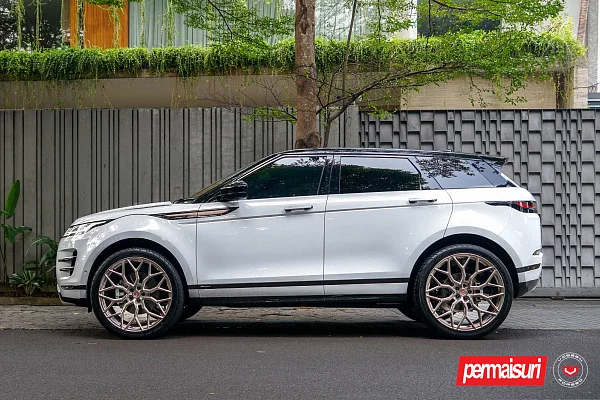 Фото дисков Vossen S17-01 Другой цвет на Land Rover Range Rover Evoque II