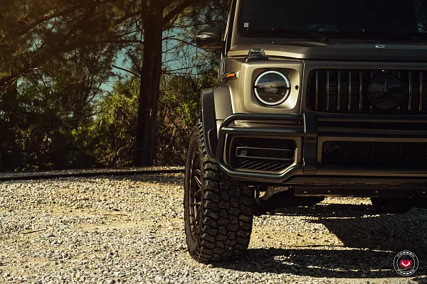 Фото дисков Vossen LC3-01T Сатиновая темная бронза на Mercedes-Benz G-Class III