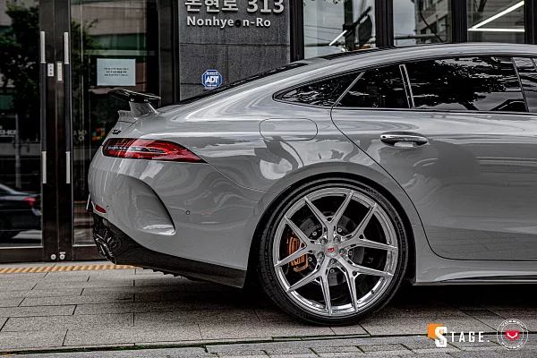 Фото дисков Vossen S21-01 Глянцевый лак на Mercedes-Benz AMG GT I